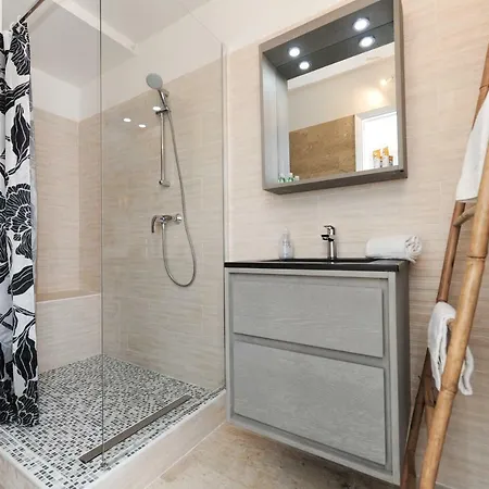 Mesdemoiselles - Five Stars Holiday House Apartment