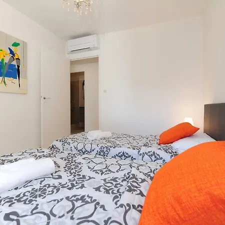 Mesdemoiselles - Five Stars Holiday House